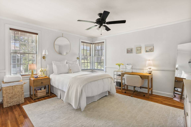 Bedroom 1 - Bedroom in Beautiful House Next to Campus