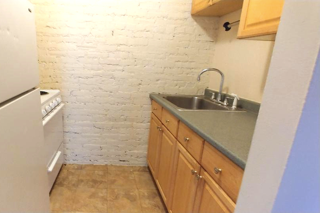 Visit hubrealtyproperties.com - Handy 2 bedroom, great location in Mission Hill, on green line T Apartments