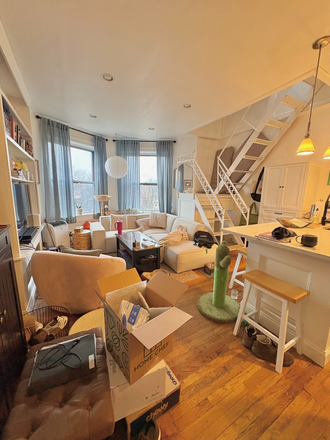 Living Room - **NO BROKER FEE*** Gorgeous 1 Bed / 1 Bath - Available 9/1/26!!