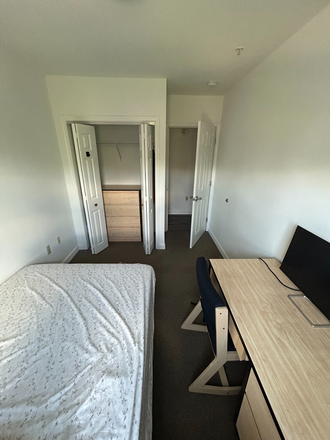 Bedroom - [SUBLET] South Campus Commons 7 – 1 Room Available (May 22 - July 29) Apartments