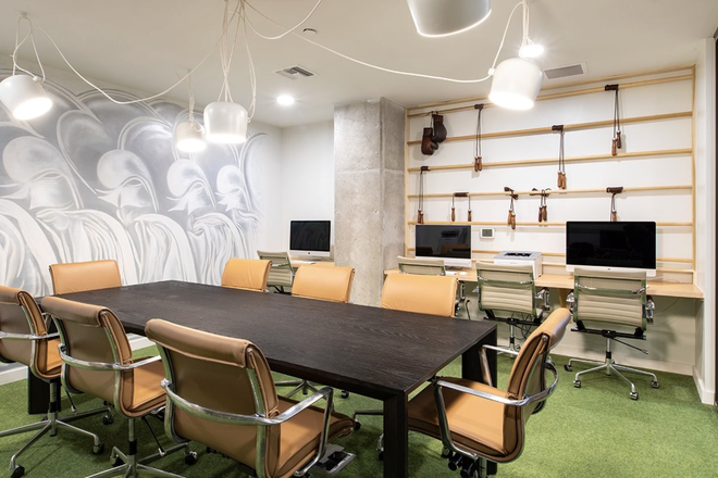 Study room - Hub East Lansing Apartments