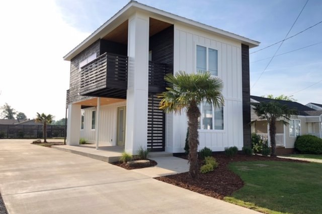  - 509 30th Ave. East (Furnished)