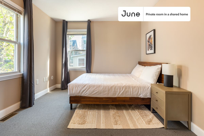 Photo - Private bedroom in 4 bed/2 bath Home