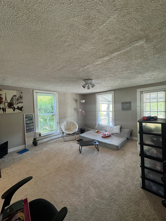 Living room - 2b 1b (less than 1mi to campus)