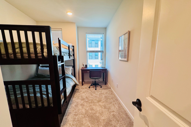 2nd Bedroom - Furnished 2BR thome-Parker Blvd-Princeton Junction
