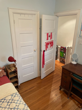 Bedroom - Charming Room in Toronto Home