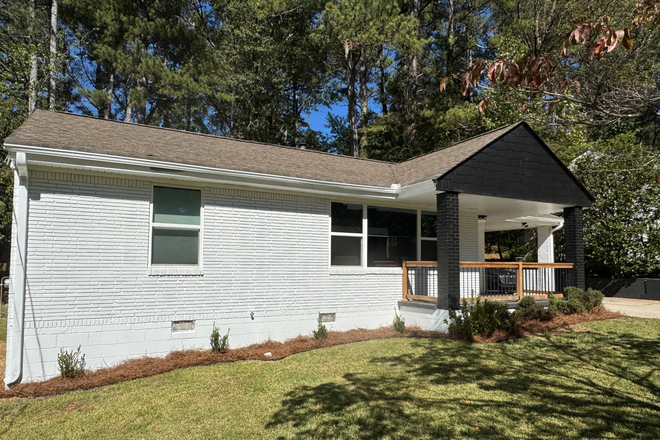 Front - FIFA WORLD SOCCER 2026 & BEYOND - Quaint 3 Bedroom Haven  Cozy Retreat in Metro Atl House