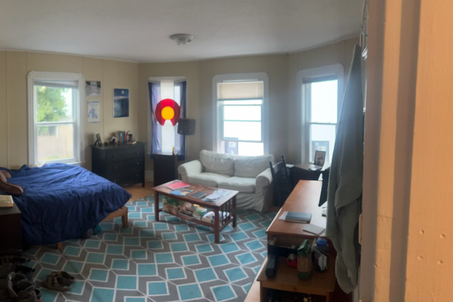 Bedroom - House close to campus