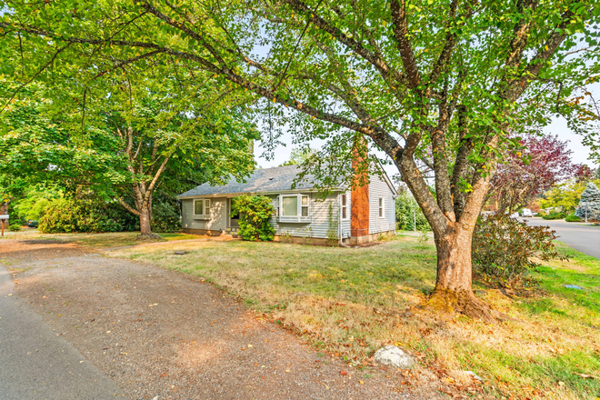 Front of House - Now Ready! Newly Updated, Country-Feel, Close In, Two Units, Garage, Pets!