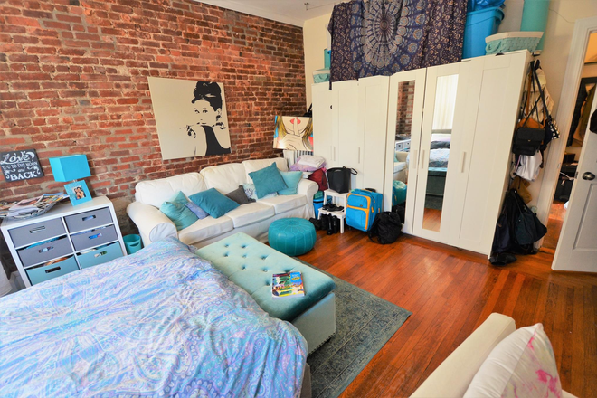 Bedroom - BEAUTIFUL 2 Split (3 Bed) w/ Spacious Bedrooms, Landlord Pays Broker Fee; Half Month Security!!! Apartments