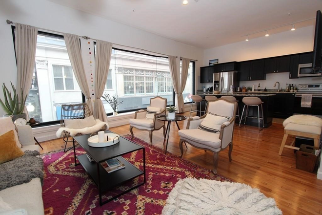 . - LOCATION!! Amazing 2 Bed / 2 Bath next to campus available 9/1/25!! Apartments