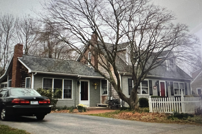 Front of House - Available for a group of 4! 4 Bedroom in Bonnet Shores!