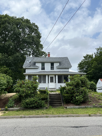 Outside street view - 533 Pleasant Street, Willimantic
