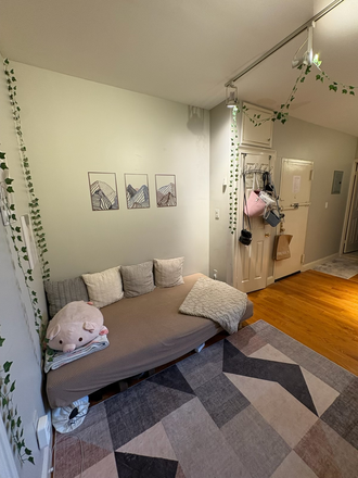 living area - Lower East Side One-Bedroom Haven Apartments