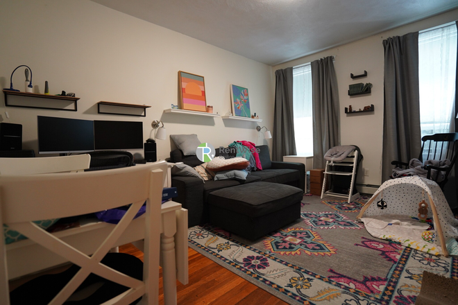 1 - *Avail 9/1* 2025- Geogrous 1 bed, Heat Inc.,Easy MBTA! Apartments