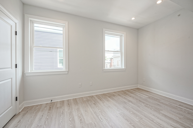 Bedroom - 1731 W Montgomery Ave Unit 3 Apartments