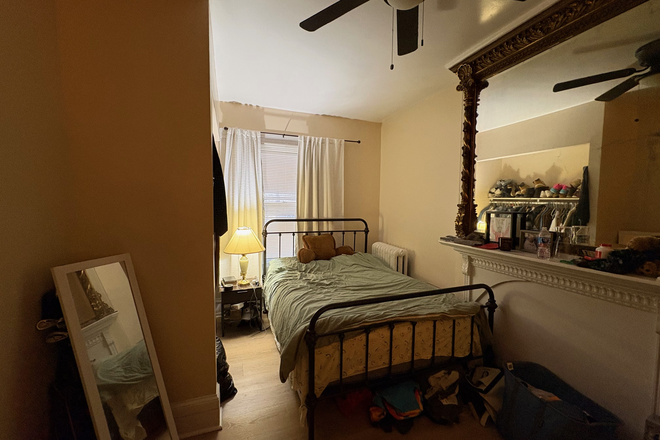 Bedroom - 6 BEDROOM / 3 FULL BATHROOM FULLY REMODELED Townhome