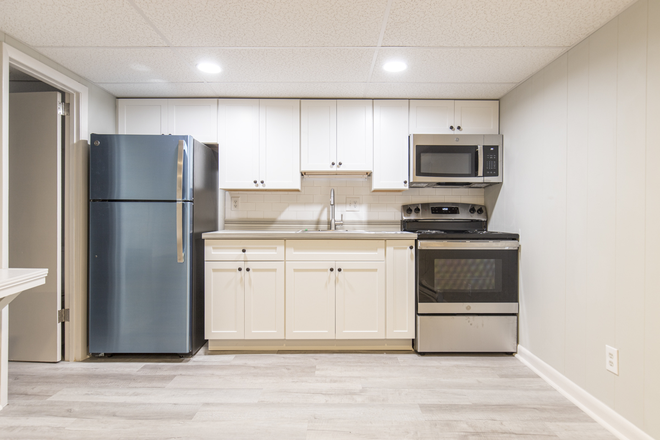 Kitchen - 111 Harmon Street Apartments