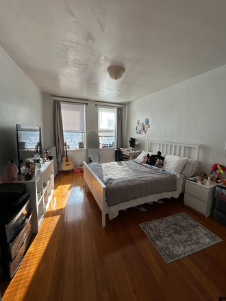 Bedroom - 2 Bed Available 9/1/26! *CONTACT NOAH 603-470-8181 Apartments