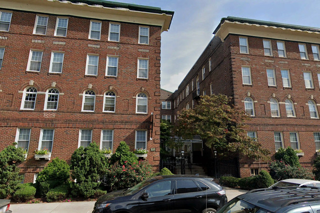 Exterior building - 419-29 S. 48th Street - 2-Bedroom Apartment w/ Central Air/Heating...