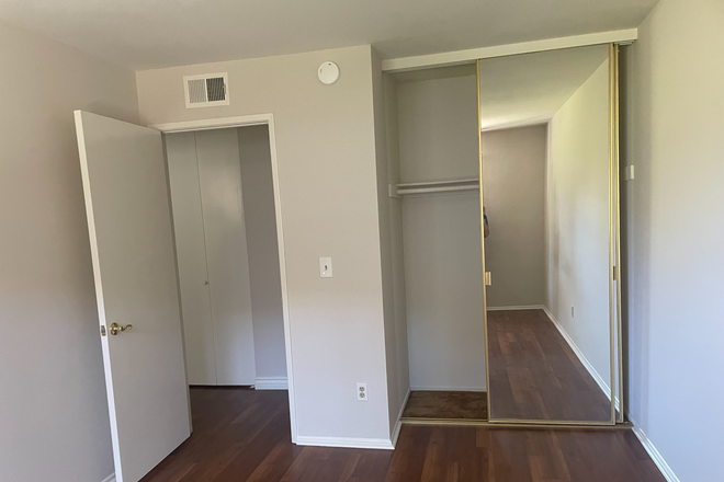 Guest bedroom 2 closet view - Laguna Hills Room in Condo
