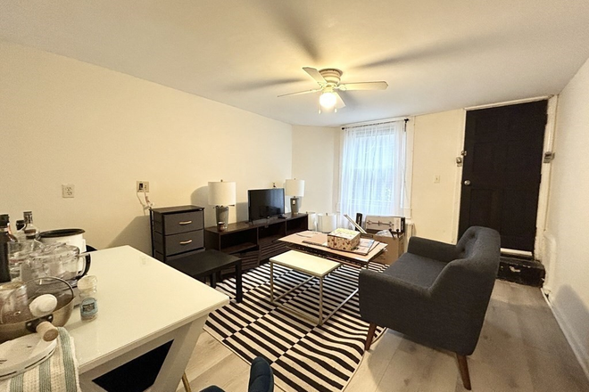 . - STUNNING BRICK WALLS: 4 bd / 2 ba avail. 9/1/25 - LAUNDRY IN UNIT!! Apartments