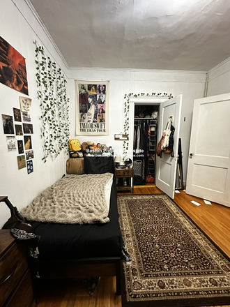 a - 2 bedrooms on Park Drive, no fee, 9/1/2026