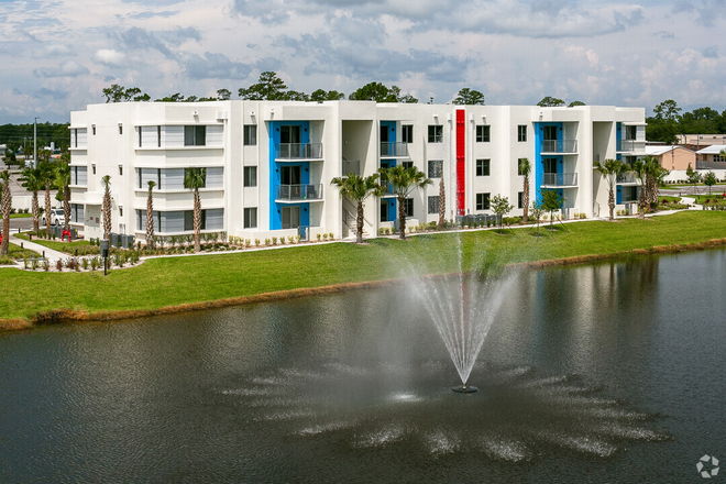 Icon One Daytona - Icon One Daytona Apartments