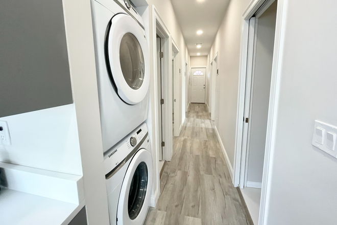 Laundry - Large Updated 5 Bed 2 Bath Apartments