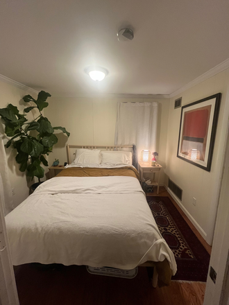 Bedroom - Updated Porter Square 1 Bed | Parking Available Apartments