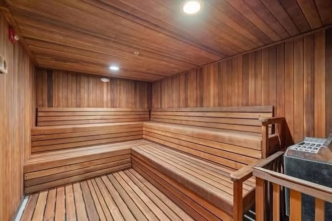 Sauna - Spring sublease Landmark/Rambler Apartments