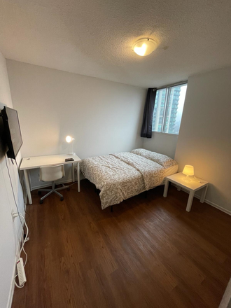 Bedroom - 77 Huntley St Apartments - Deluxe Furnished Bedroom in Shared House - Downtown Toronto