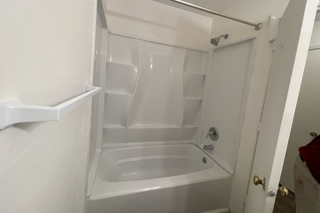 Bath - Sundance Village/Ridge -Efficiency Condo