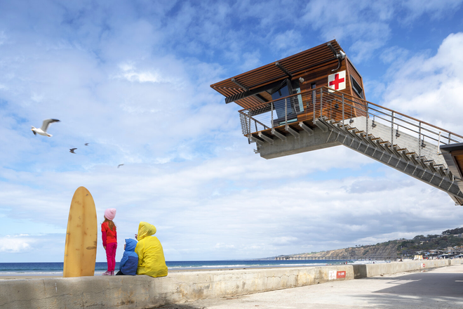 Life Guard Station La Jolla Shores Beach - La Jolla Shores Condo close to UCSD and the Beach