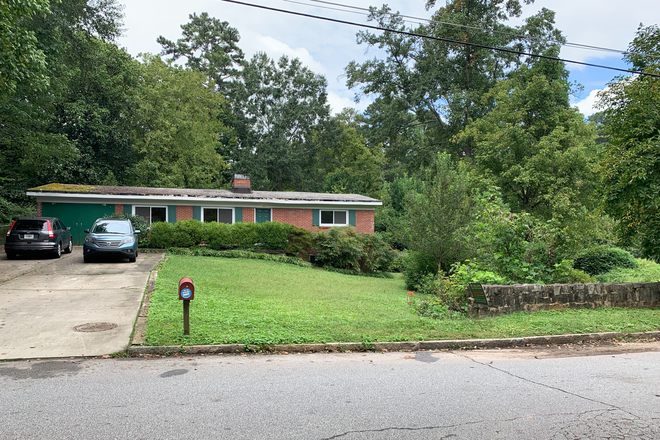 Front yard - Emory 1mi, spacious, quiet, furnished, 3bd/2ba, utils incl., Decatur schools, park off street, $2900
