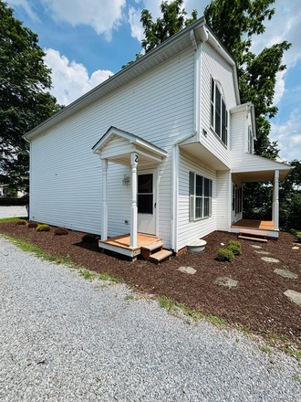 Photo - 2 Bedroom 2.5 Bathroom Townhouse