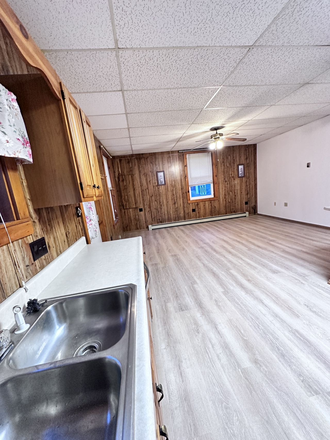 Kitchen - 2 Bedrooms Near Campus Apartments