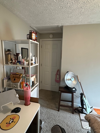 Room image3 - 2026 Summer Sublease 1 bedroom of 6b2b house