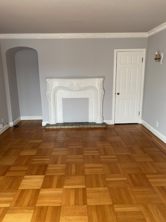 Large Bedroom - One block from Koret Center - beautiful, light-filled, top floor flat Duplex