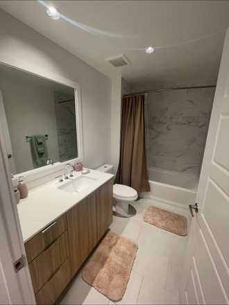 Bathroom - Edgewater luxury apartment