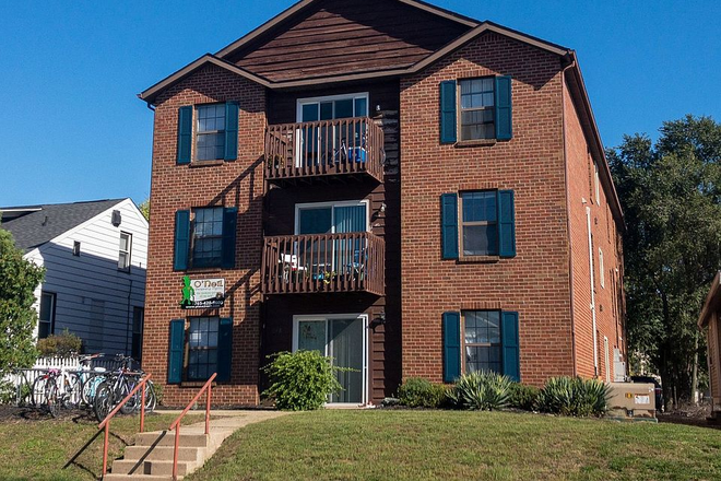 Street view - Summer Sublease (a fully furnished bedroom of 4b/2b apartment)