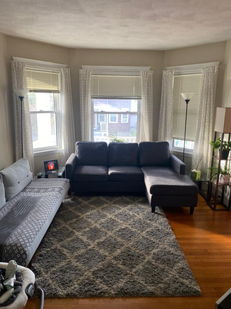 Lounge - Spacious 2BR Near Tufts – Winter Sublet, Walk to Campus! Duplex