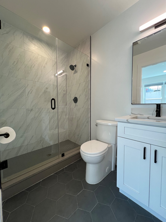 Primary en-suite bathroom - Park View Apartment For You!