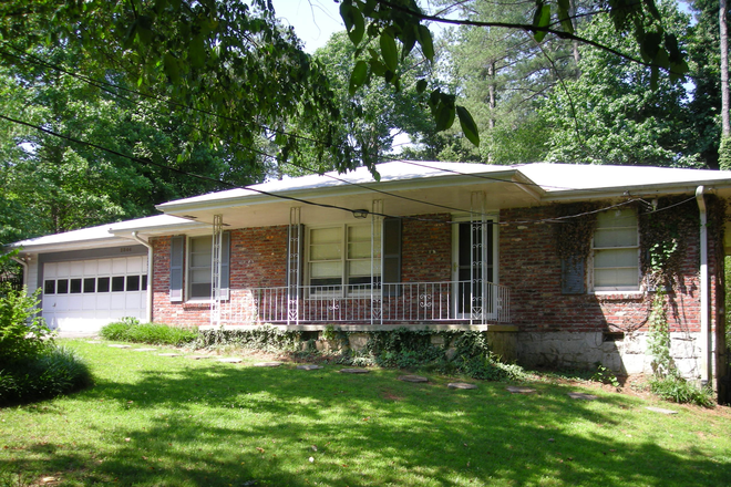 Front - BRICK RANCH, 2 CAR GARAGE, FENCED IN YARD, CLOSE TO EVERYTHING TUCKER