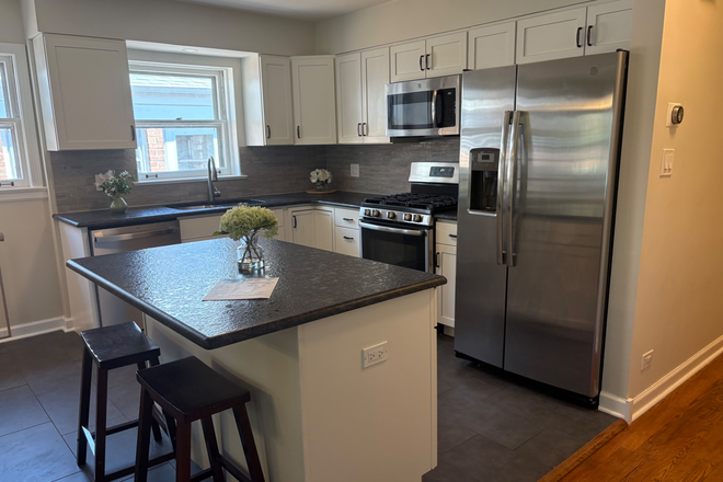 Kitchen - Beautiful 3 bedroom home with lots of updates and great backyard