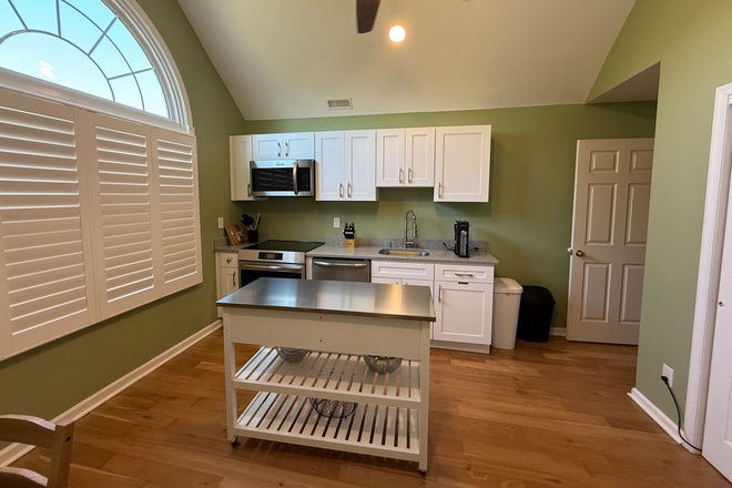 Brand New Kitchen - Furnished 2BR suite in home-Pennington