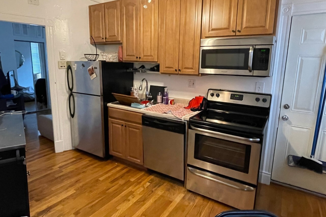 Kitchen - Bright and Clean Studio in the North End Available this Summer 2024! Apartments