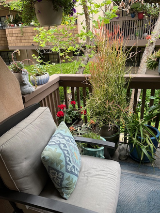 Outdoor balcony - Boardwalk Condominiums - La Jolla - Walking Distance From UCSD