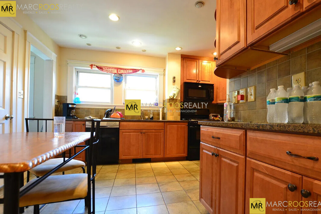 Call NOW for showings! 617-236-8600 - FOSTER ST - MOVE IN BEFORE *9/1/2025* TO THIS LRG MODERN 4BR/1BA W/ LNDRY IN BLDNG, 3 PRKNG, DECK! Apartments