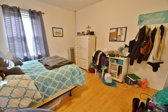 Bedroom - 2 Bed Available 9/1/26! *CONTACT NOAH 603-470-8181 Apartments